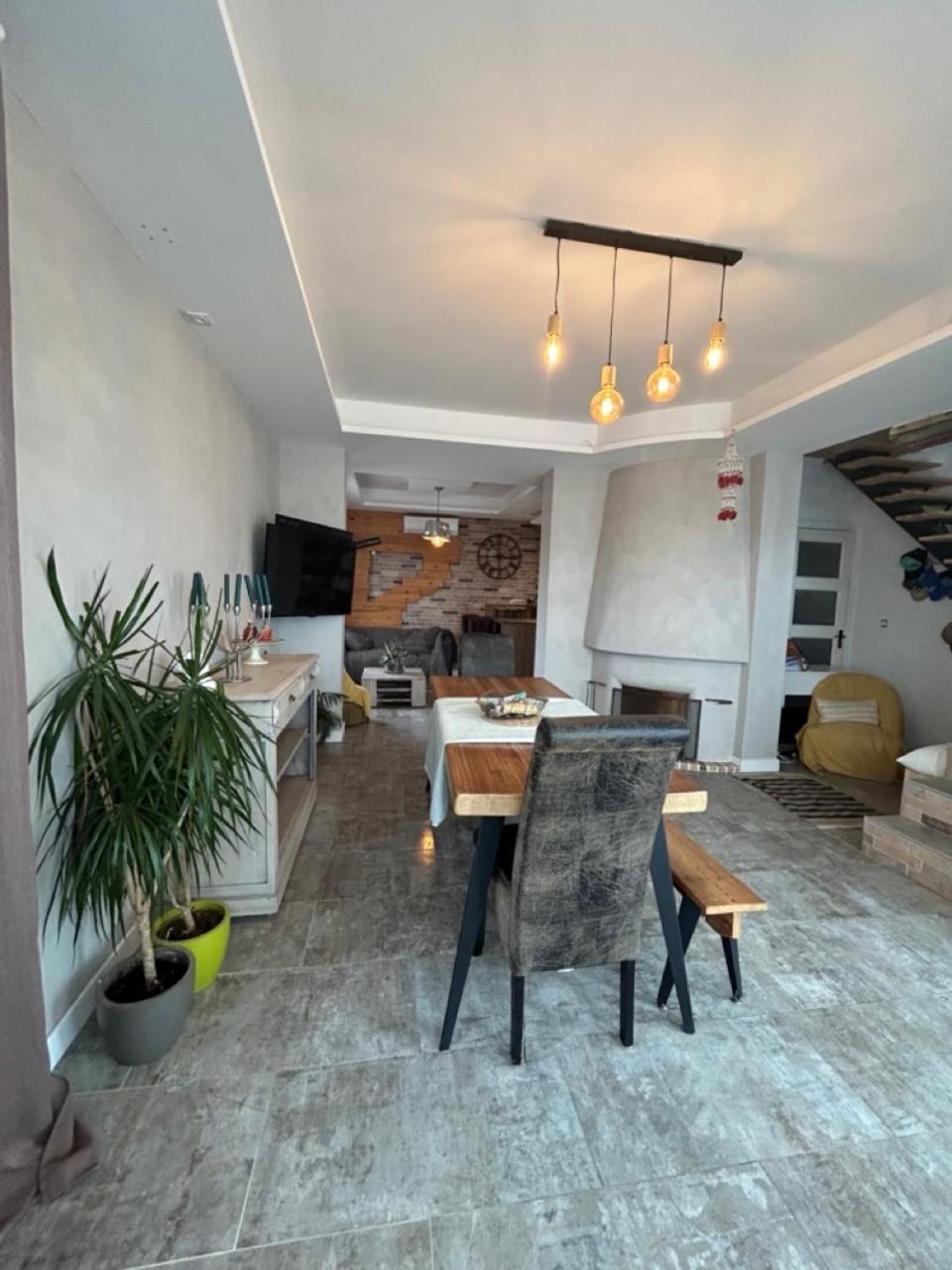 Comme A La Maison Narbonne Buitenkant foto